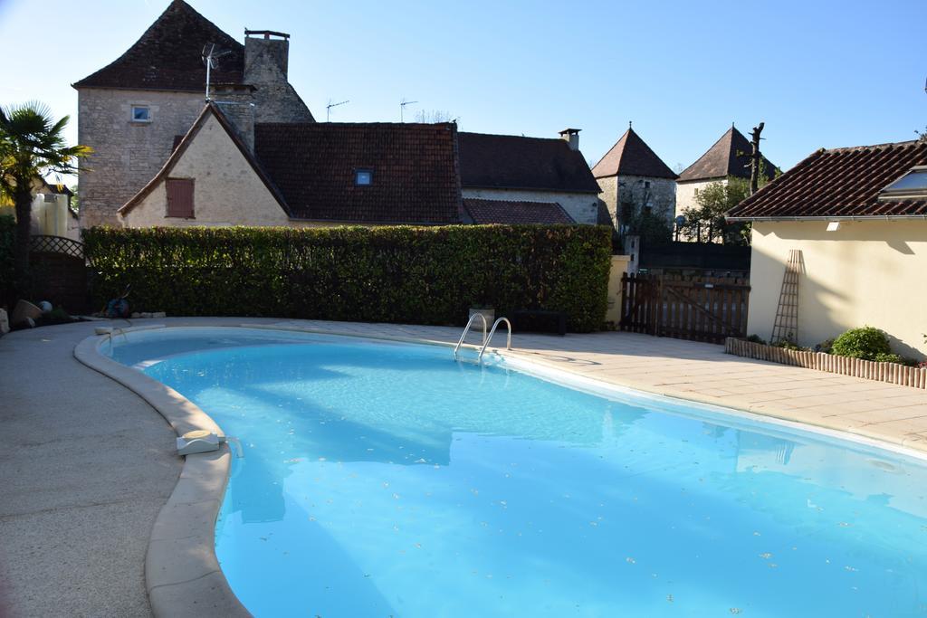 Le Petit Relais Hotel Cales  Exterior photo