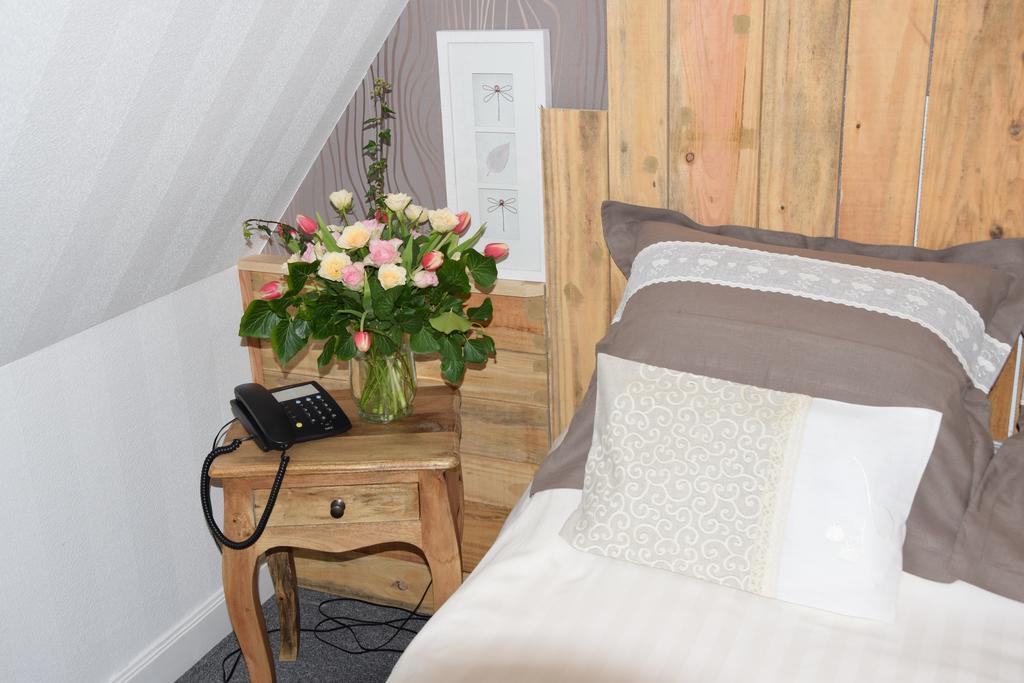 Le Petit Relais Hotel Cales  Room photo