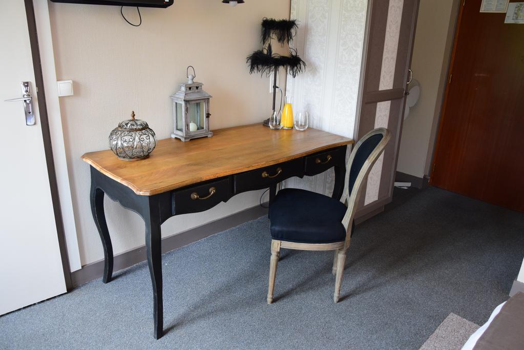 Le Petit Relais Hotel Cales  Room photo