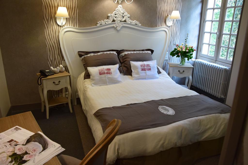 Le Petit Relais Hotel Cales  Room photo
