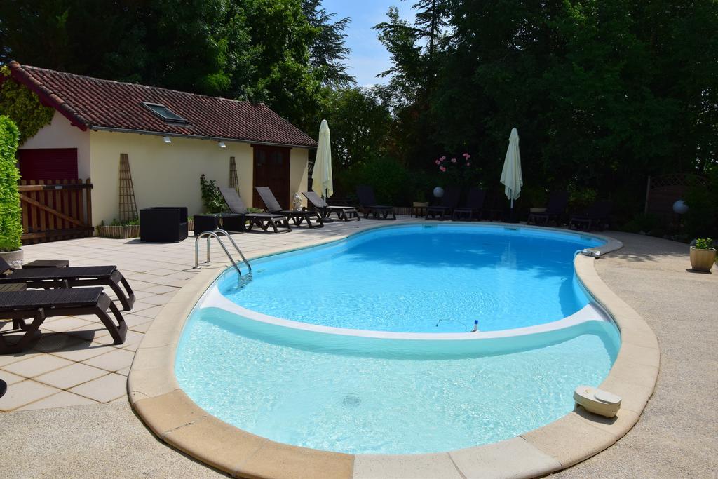 Le Petit Relais Hotel Cales  Exterior photo