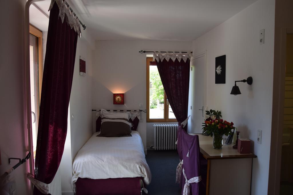 Le Petit Relais Hotel Cales  Exterior photo